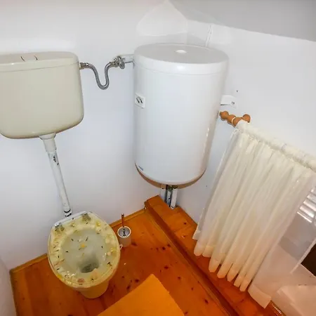 House Panula 度假居 Mali Iž